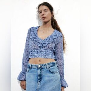 Zara Boho Chic Chiffon Cropped Blouse Medium Fun Flirty Lightweight Ruffle‎